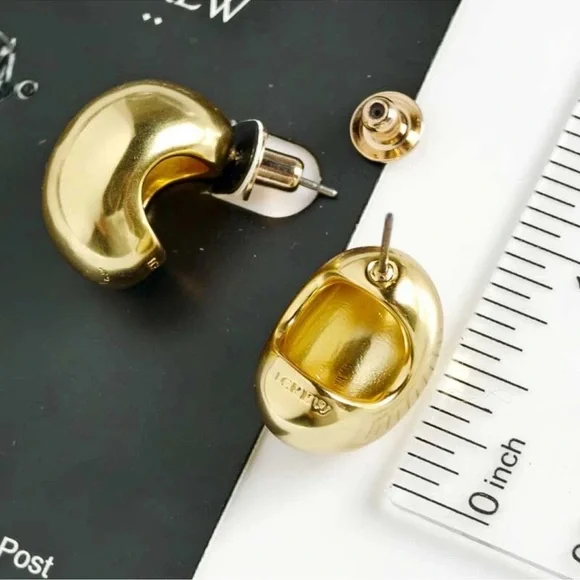 J.CREW ‘THE BEAN’ Structural Orb Earrings in Brushed Gold; Signed & NWT - Picture 4 of 11